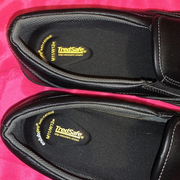 Men’s shoes - Picture 2 of 3